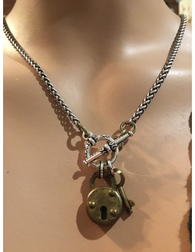 Tiny Vintage Lock & Key Necklace plus qu'un jeu 