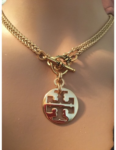 1” Tory B Logo Button Necklace - Wear Long or Short les muscles